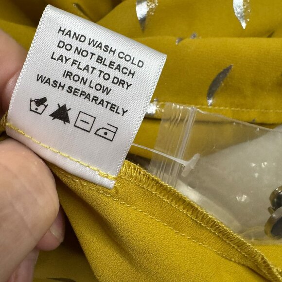 House of Harlow 1960 x Revolve Metallic Button-Down Blouse Yellow Gold Size S - Picture 8 of 10